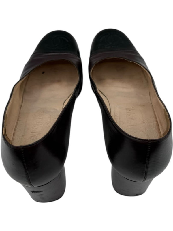 Chanel Two-Tone Leather Cap Toe Pumps in Espresso & Black – Size 40 (US 10)