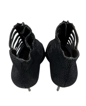 Elizabeth and James Textured Cutout Booties – Size 36.5 (New in Box)