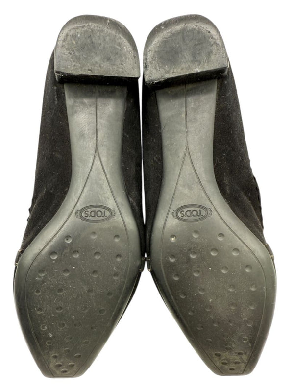 Tod’s Black Suede Chain-Detail Pumps – Size 6.5
