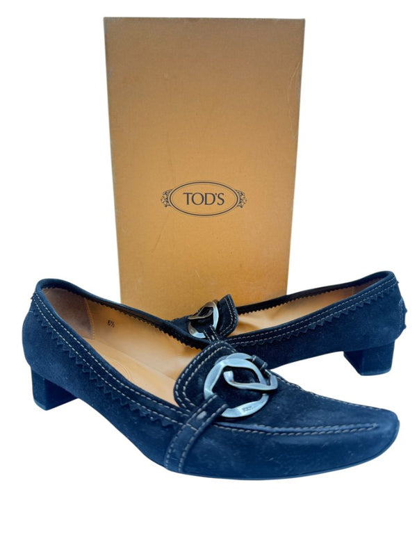 Tod’s Black Suede Chain-Detail Pumps – Size 6.5
