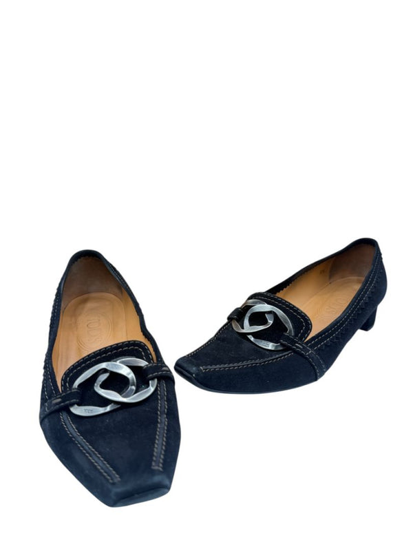 Tod’s Black Suede Chain-Detail Pumps – Size 6.5