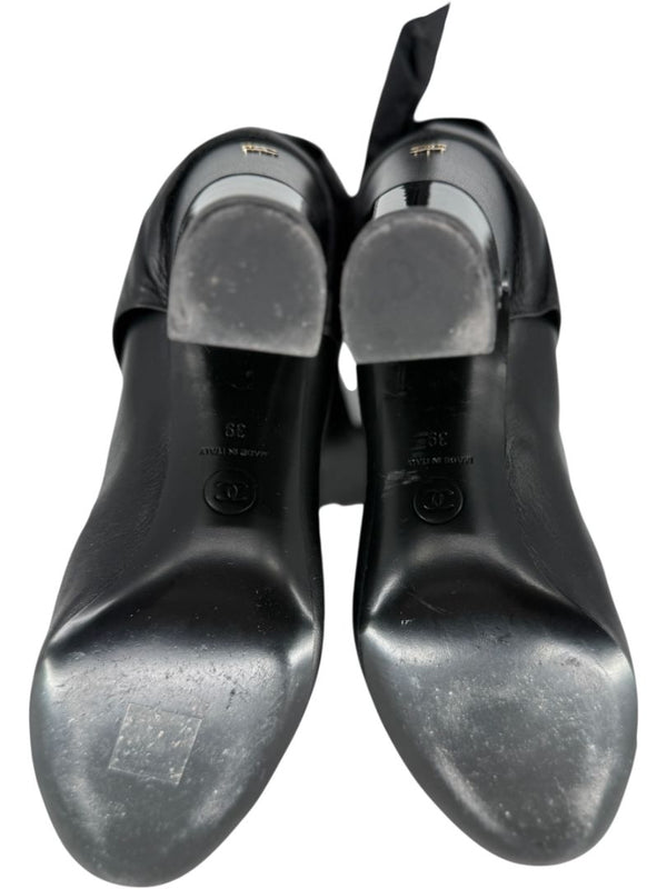 Chanel Black Leather & Patent Bow-Tie Boots – Size 39