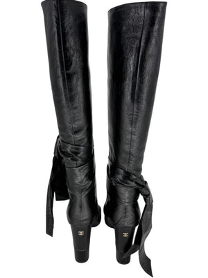 Chanel Black Leather & Patent Bow-Tie Boots – Size 39