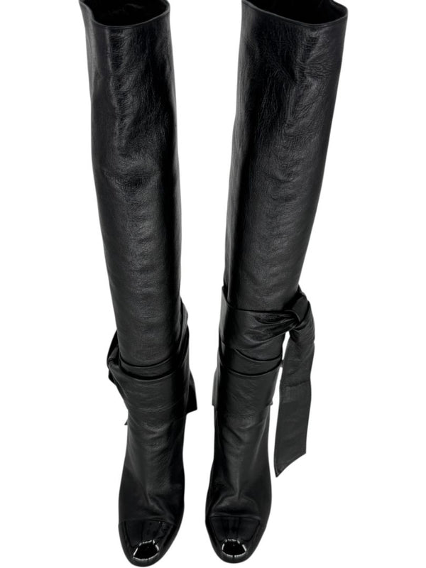 Chanel Black Leather & Patent Bow-Tie Boots – Size 39