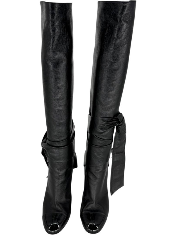Chanel Black Leather & Patent Bow-Tie Boots – Size 39