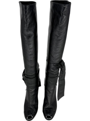 Chanel Black Leather & Patent Bow-Tie Boots – Size 39