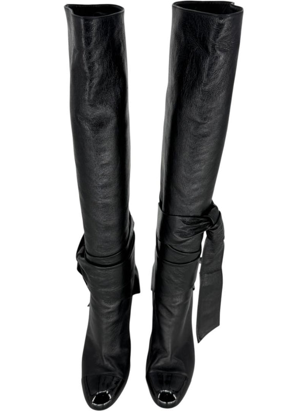 Chanel Black Leather & Patent Bow-Tie Boots – Size 39