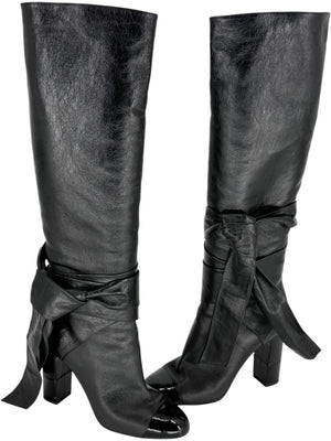 Chanel Black Leather & Patent Bow-Tie Boots – Size 39