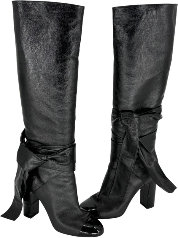 Chanel Black Leather & Patent Bow-Tie Boots – Size 39