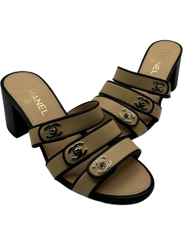 CHANEL CC Turn lock Leather Sandals