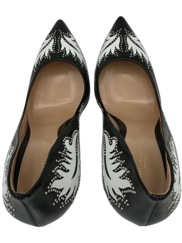 Gianvito Rossi Santa Fe Studded Pumps in Black Leather *NEW*