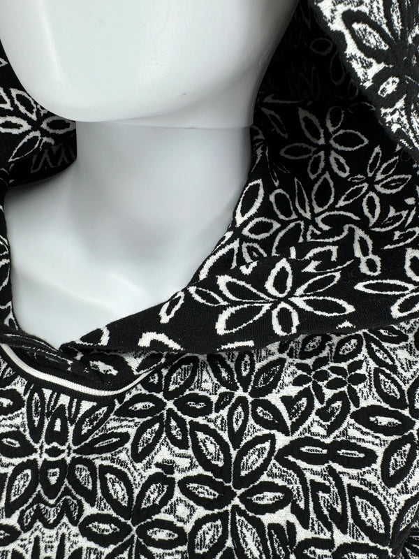 Alaia Iconic knit Poncho/Hoodie Long Sleeve Black and White Floral – Size 40/ US 10