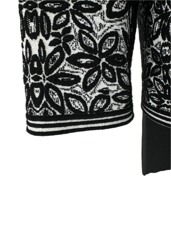 Alaia Iconic knit Poncho/Hoodie Long Sleeve Black and White Floral – Size 40/ US 10