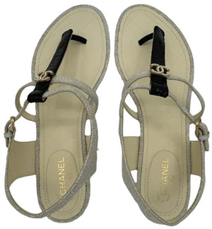 CHANEL White Black Stingray Interlocking CC Logo Leather T Strap Sandals Sz. 39.5